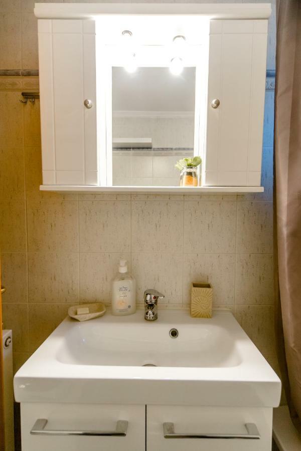 Aegean Studio By The Sea Apartment Peraia  Bagian luar foto
