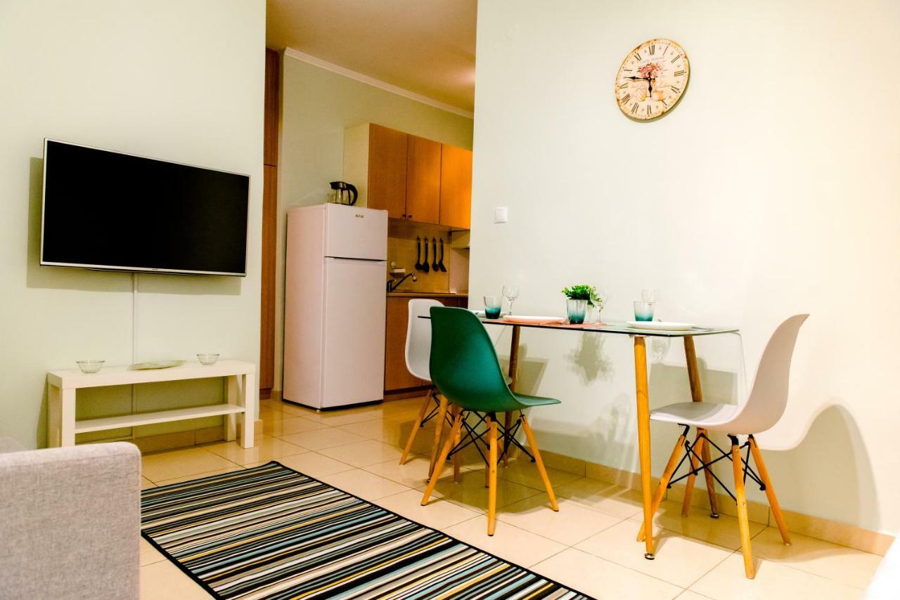 Aegean Studio By The Sea Apartment Peraia  Bagian luar foto