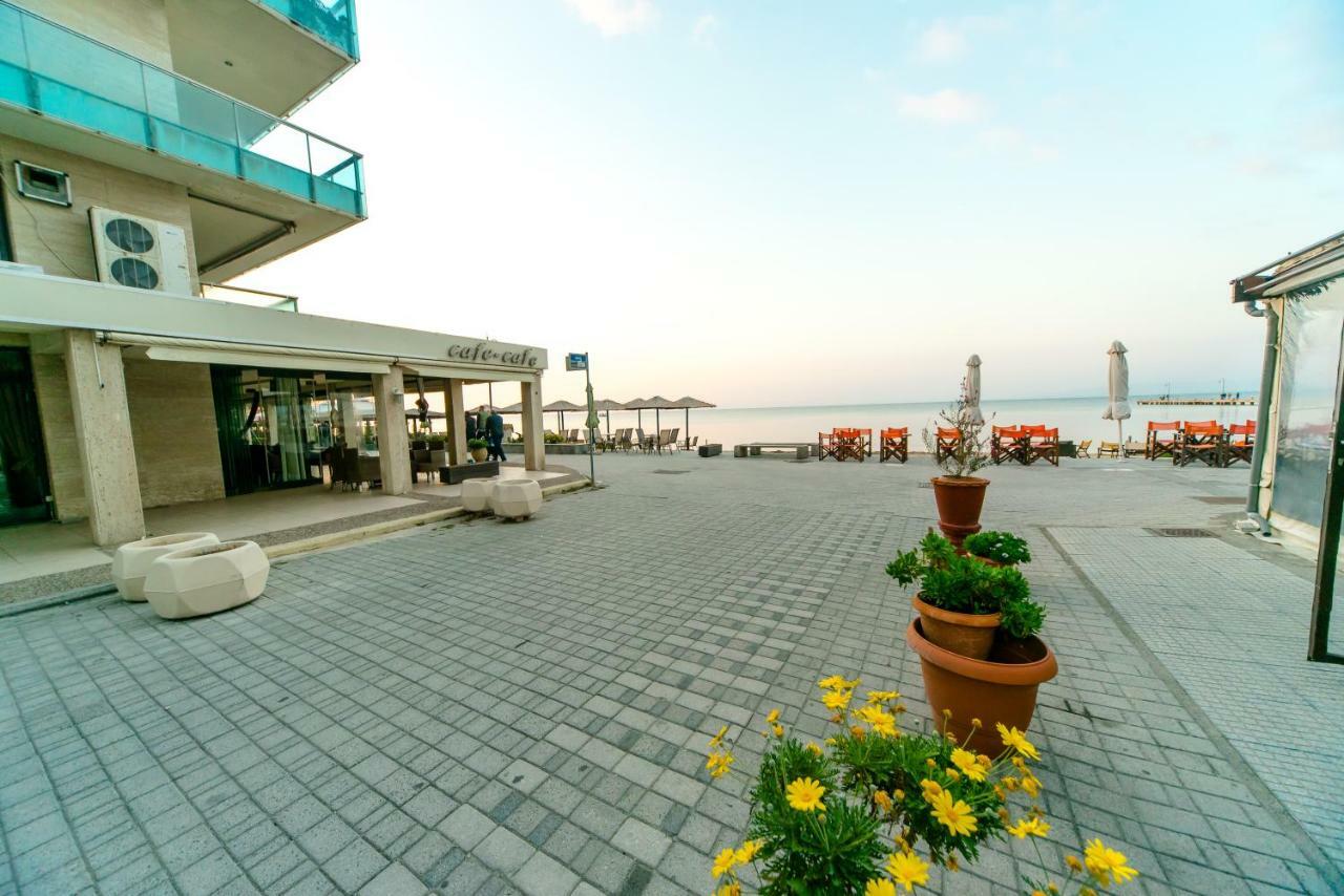 Aegean Studio By The Sea Apartment Peraia  Bagian luar foto